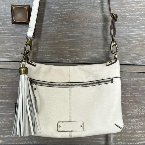 Lucky Brand Bags Cream Colored Lucky Brand Shoulder Bag Excellent Condition Poshmark